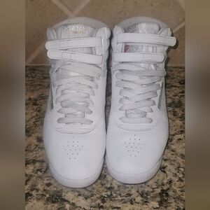 Vingage 80s Reebok White High-Top Sneakers